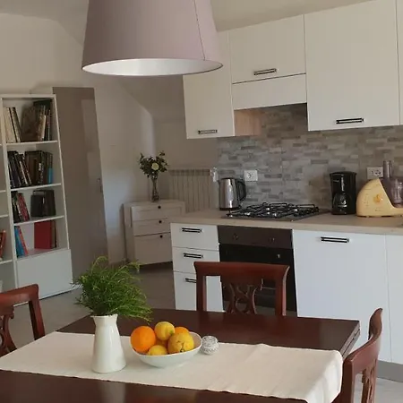 La Colombera Apartment *